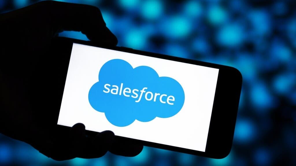 Revolutionizing Airline Customer Service: Singapore Airlines Partners with Salesforce for AI Innovation