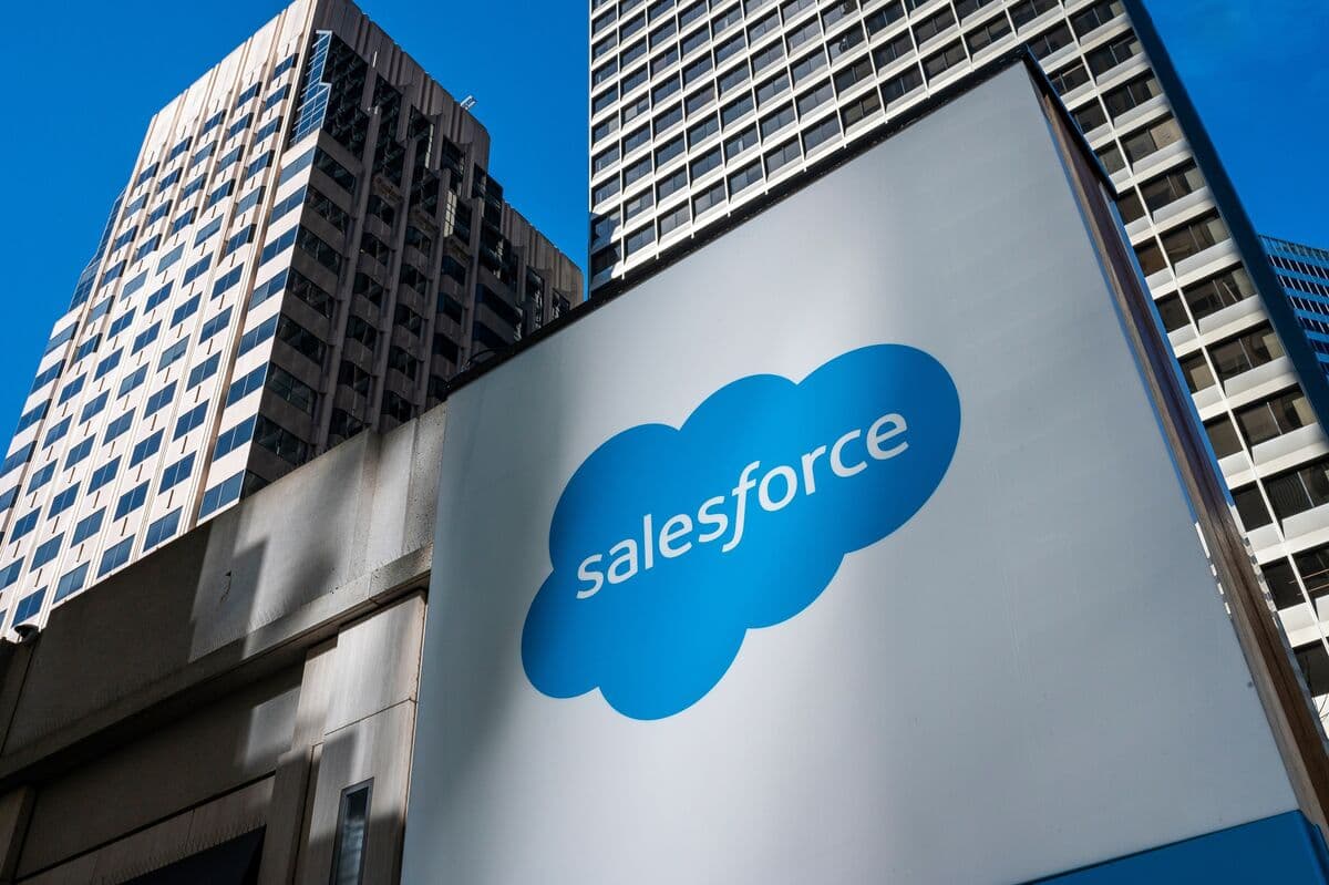 AI's Impact on Hiring: How Salesforce is Reducing Customer Service and Engineering Roles