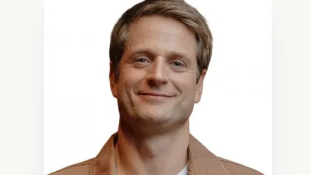 Klarna's CEO Reveals: Why AI Can't Replace Human Touch in Customer Support
