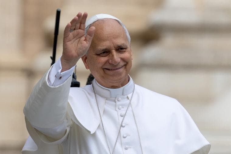 Pope Leo XIV's Hilarious Customer Service Fail: The Ultimate 'Don't You Know Who I Am?'