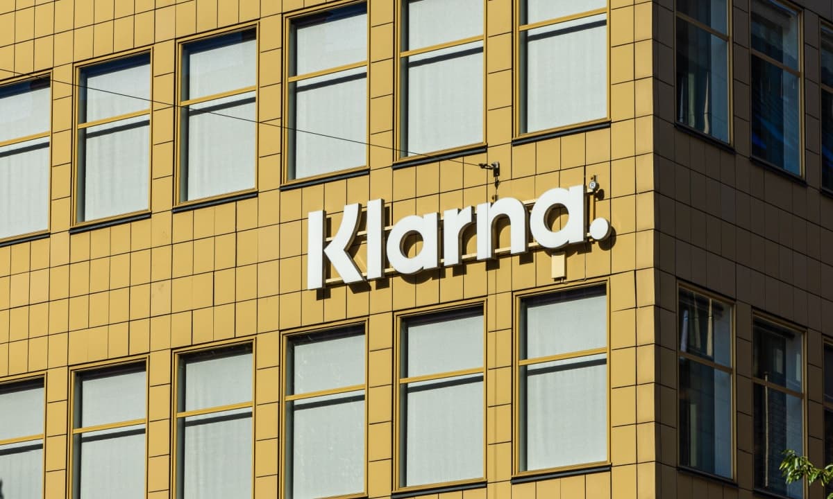 Klarna Balances AI Innovation with Human Touch in Customer Service