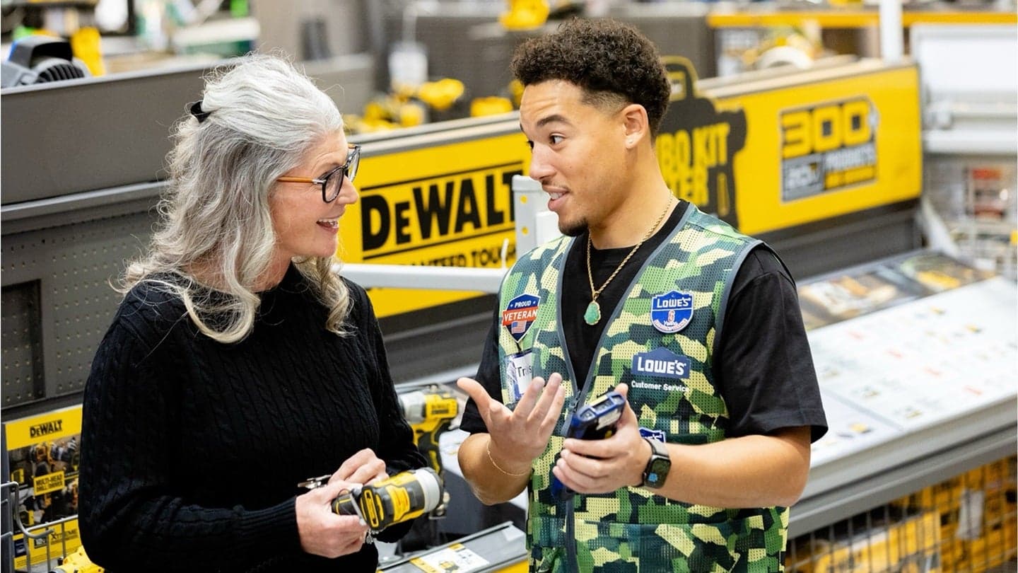 Discover How Lowe’s AI Tool is Revolutionizing Customer Service and Associate Training!